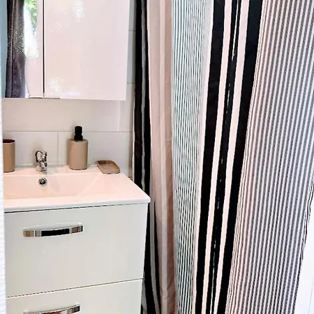 Apartment Mon Cocon Douillet Au Calme - Pres De Nice - Avec Jardin Et Clim *